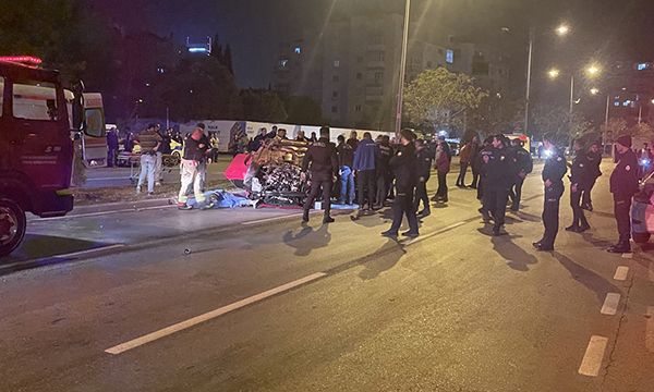 İzmir'de bir kişinin öldüğü kaza kamerada